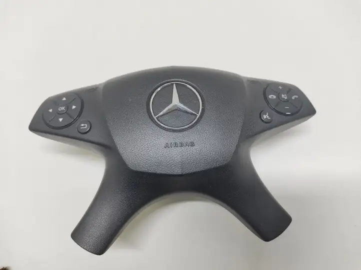 Mercedes-Benz C W204 (2007 - 2014) 305543899162 Подушка безопасности руля — фото 1