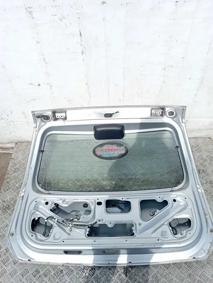 Daihatsu Sirion (2007 - 2013) Крышка багажника — фото 4