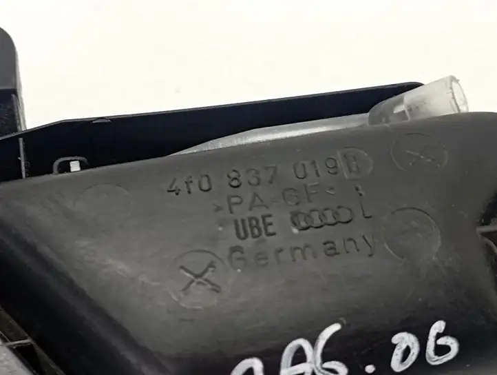 Audi A6 S6 C5 4B (2001 - 2004) 4F0837019 Внутренняя ручка двери — фото 4