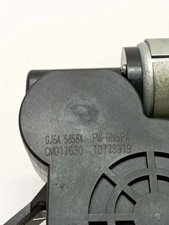 Mazda 2 (2003 - 2007) GJ6A5858X Стеклоподъемник задней двери — фото 4