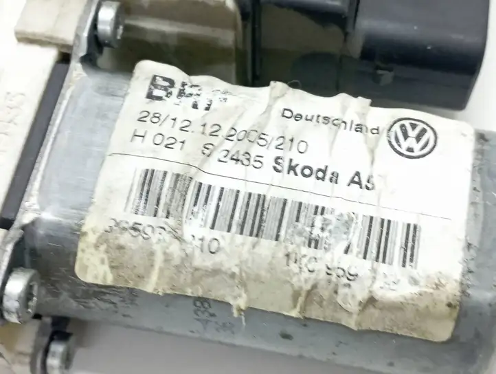 Skoda Octavia Mk2 (1Z) (2004 - 2013) H021S2435 Стеклоподъемник задней двери — фото 4