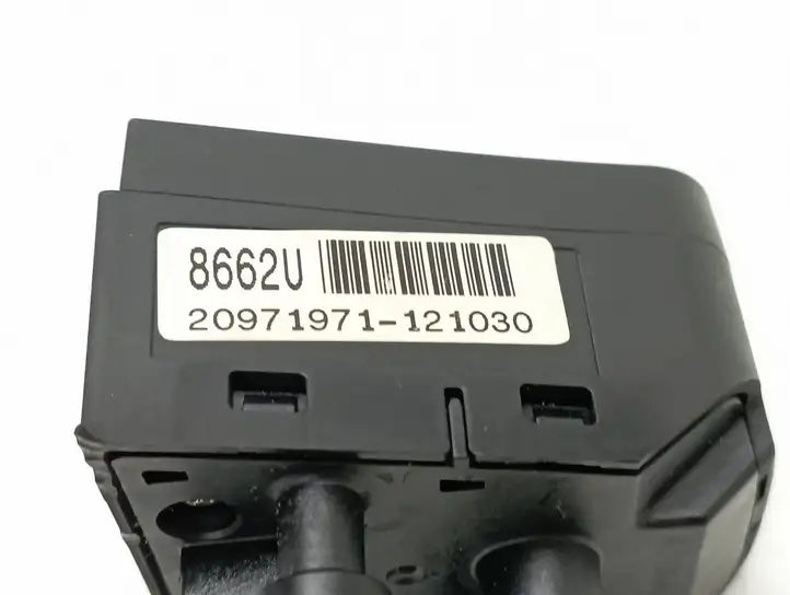 Opel Antara (2011 - 2017) 8662U Кнопки на рулевом колесе — фото 4