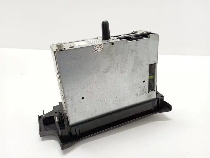 Nissan Micra (2003 - 2007) 7649347318 Магнитола / мультимедийная система — фото 3