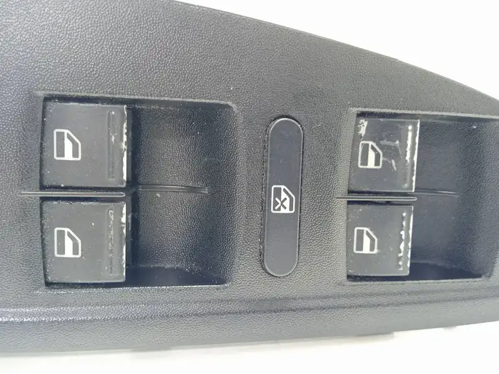Seat Altea (2004 - 2009) 5P1867171A Кнопка стеклоподъемников — фото 4