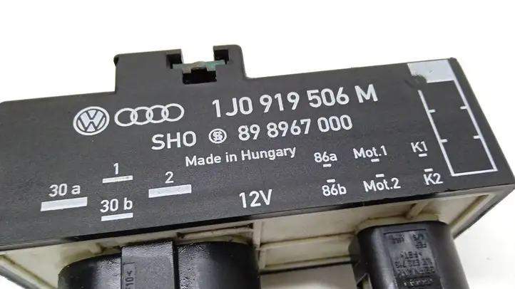 Skoda Roomster (5J) (2006 - 2010) 1J0919506M Реле вентилятора охлаждения — фото 2