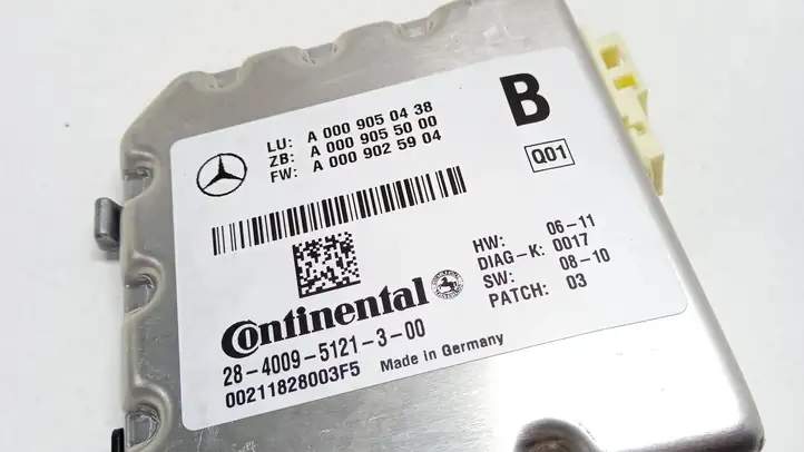 Mercedes-Benz C W204 (2007 - 2014) A0009050438 Камера в лобовом стекле — фото 2