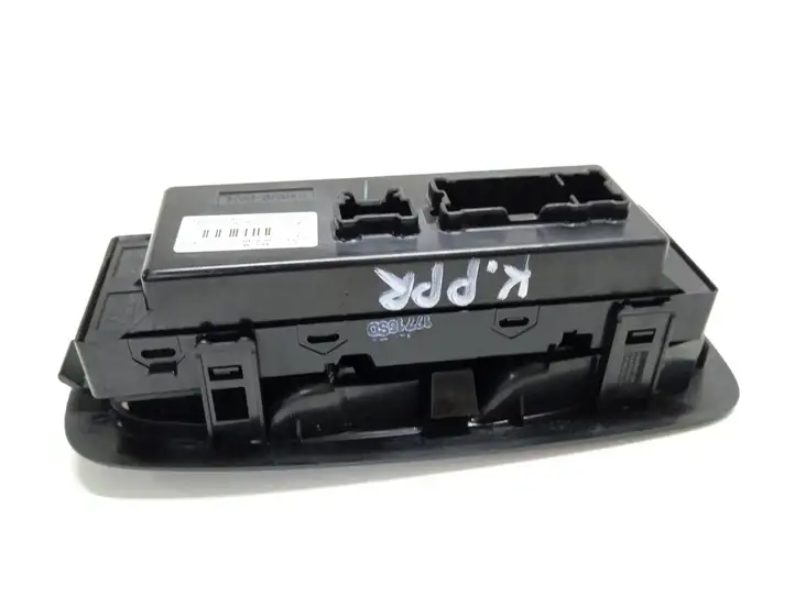 Renault Kadjar (2015 - 2018) 254011766R Кнопка стеклоподъемников — фото 4