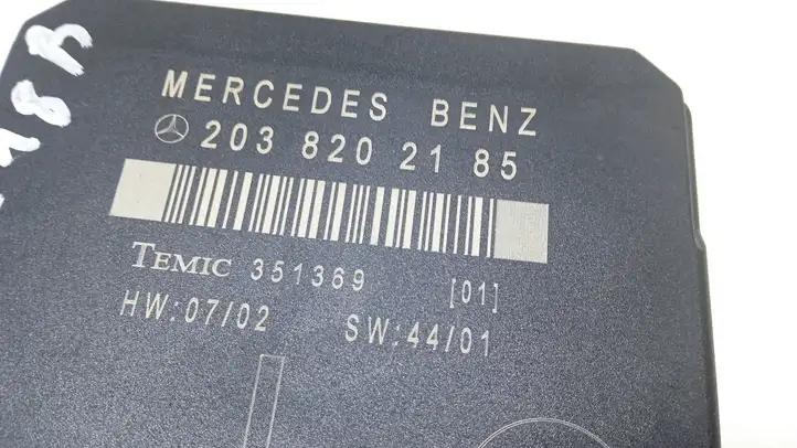 Mercedes-Benz C W203 (2000 - 2007) 2038202185 Блок управления дверью — фото 2