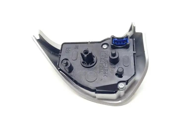 Mitsubishi Outlander (2007 - 2012) 75B4732 Кнопки на рулевом колесе — фото 4