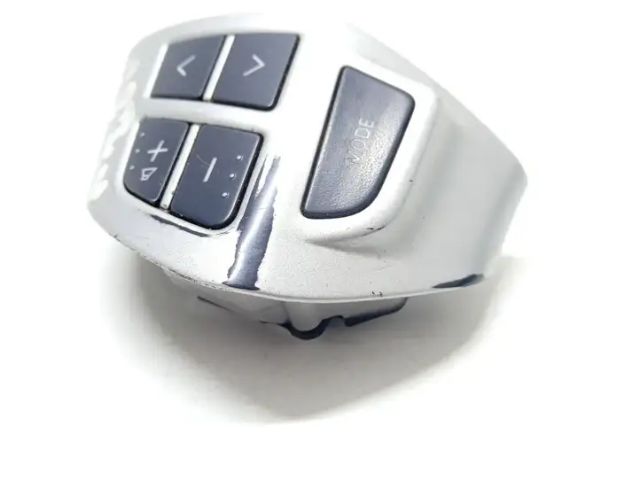Mitsubishi Outlander (2007 - 2012) 75B4711 Кнопки на рулевом колесе — фото 3
