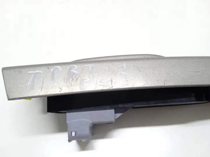 Toyota Prius (XW20) (2003 - 2009) 8482047021 Блок кнопок стеклоподъемников — фото 5