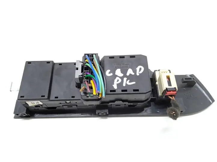 Chevrolet Captiva (2006 - 2011) 202005436 Кнопка стеклоподъемников — фото 5