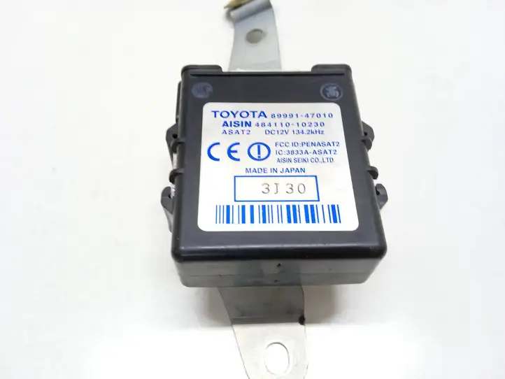 Toyota Prius (XW20) (2003 - 2009) 8999147010 Блок управления дверью — фото 1