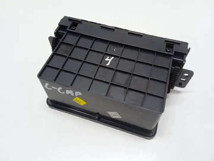 Chevrolet Captiva (2006 - 2011) TBX38 Вещевой ящик — фото 4