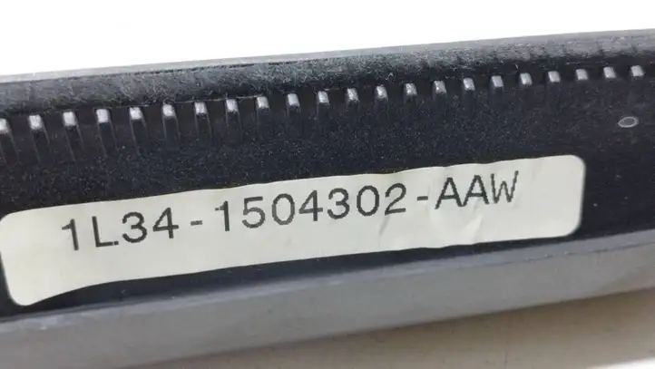 Ford F150 (1996 - 2004) 1L341504302AAW Центральный воздушный дефлектор — фото 2