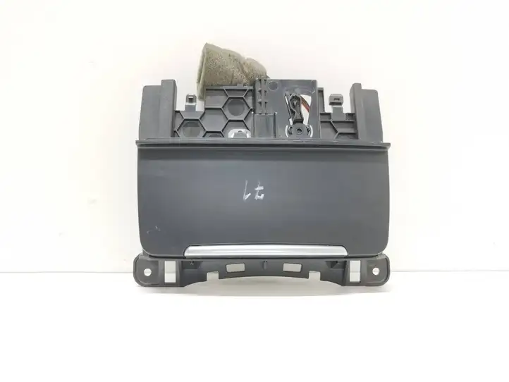 Audi A5 8T 8F (2007 - 2011) 8K0857951 Передняя пепельница — фото 1