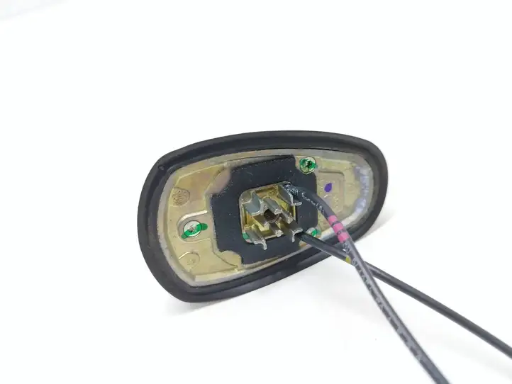 Mercedes-Benz C W204 (2007 - 2014) GPS антенна — фото 2