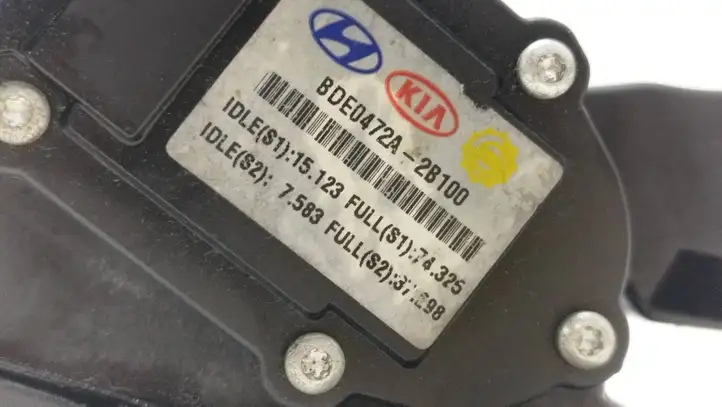 Hyundai Santa Fe (2005 - 2009) BDE0472A2B100 Педаль акселератора — фото 2