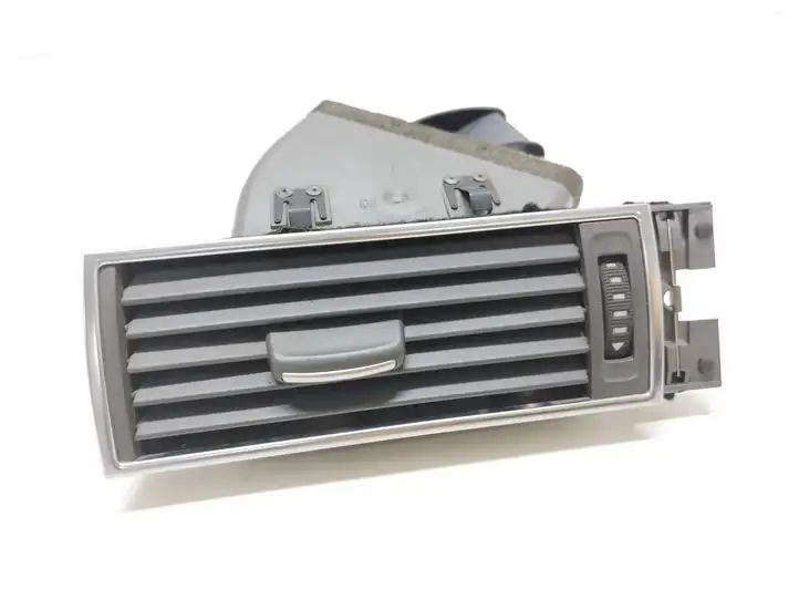 Audi A6 S6 C6 4F (2004 - 2008) 4F2820901A Боковой воздушный дефлектор — фото 1
