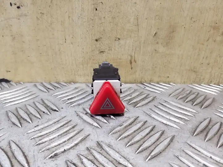 Volkswagen Transporter-Caravelle (2003 - 2009)  6Y0953235 Включатель аварийных фонарей