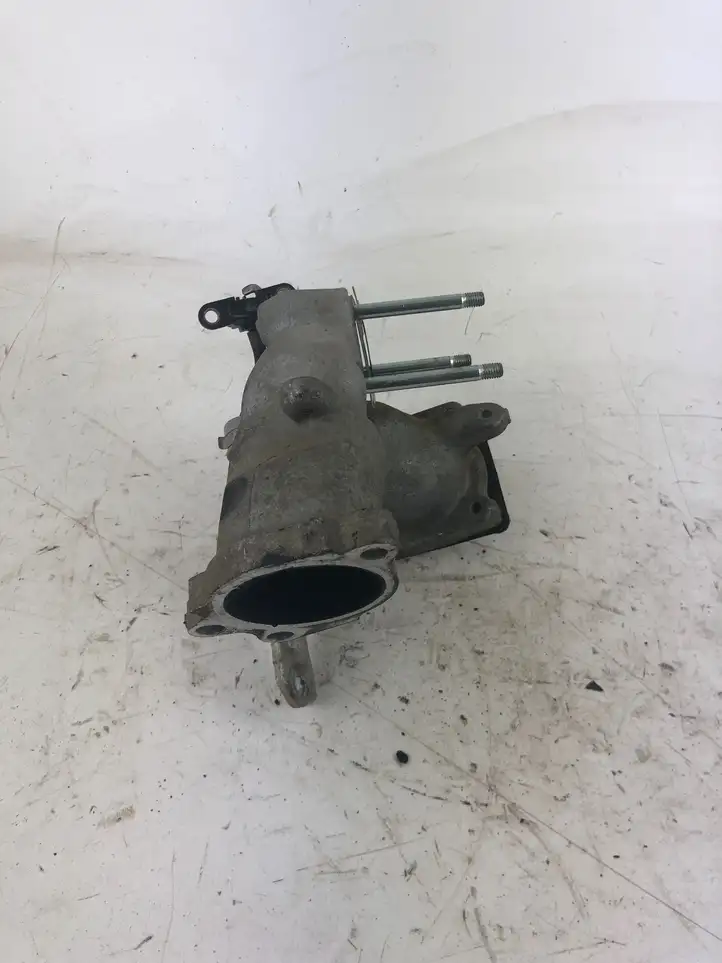 Toyota Hilux (AN10, AN20, AN30) (2011 - 2015) 1786130130 Трубка EGR — фото 2