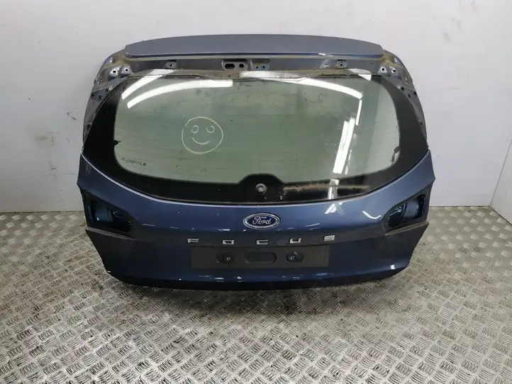 Ford Focus (2019 - ) Крышка багажника — фото 1