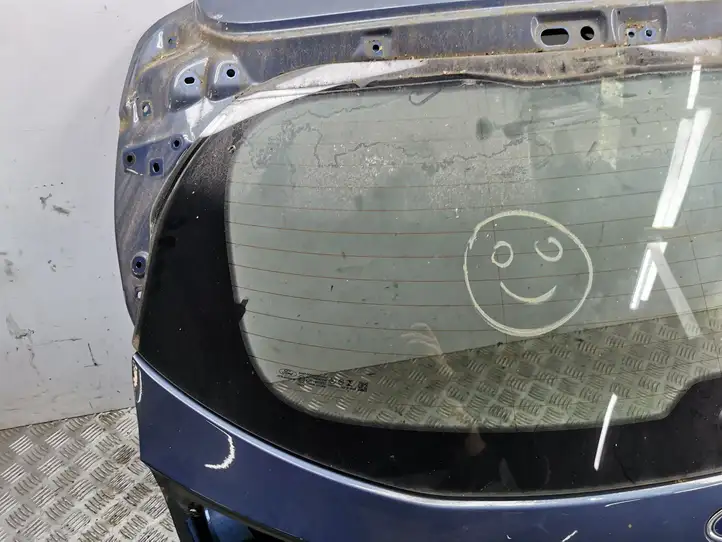 Ford Focus (2019 - ) Крышка багажника — фото 4