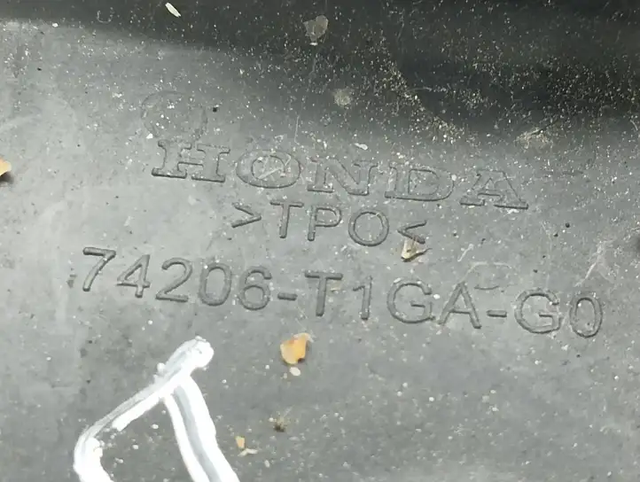 Honda CR-V (2012 - 2016) 74206T1GAG0 Дефлектор воздуха — фото 6