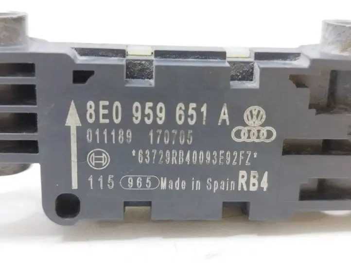 Audi A4 S4 B7 8E 8H (2004 - 2009) 8E0959651A Датчик удара SRS — фото 5