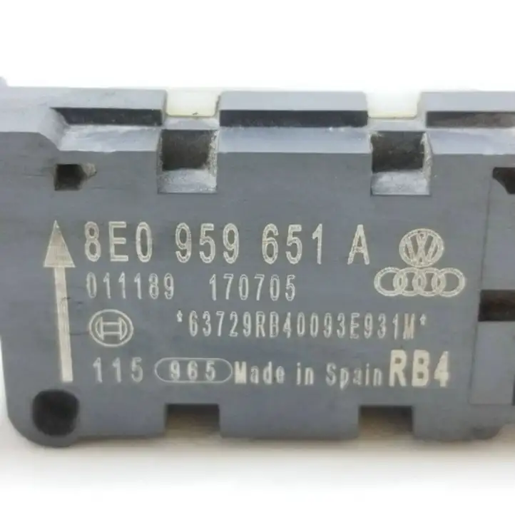 Audi A4 S4 B7 8E 8H (2004 - 2009) 8E0959651A Датчик удара SRS — фото 6