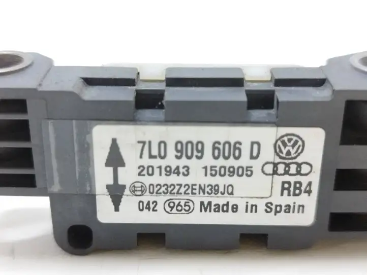 Volkswagen Touareg I (2002 - 2010) 7L0909606D Датчик удара SRS — фото 6