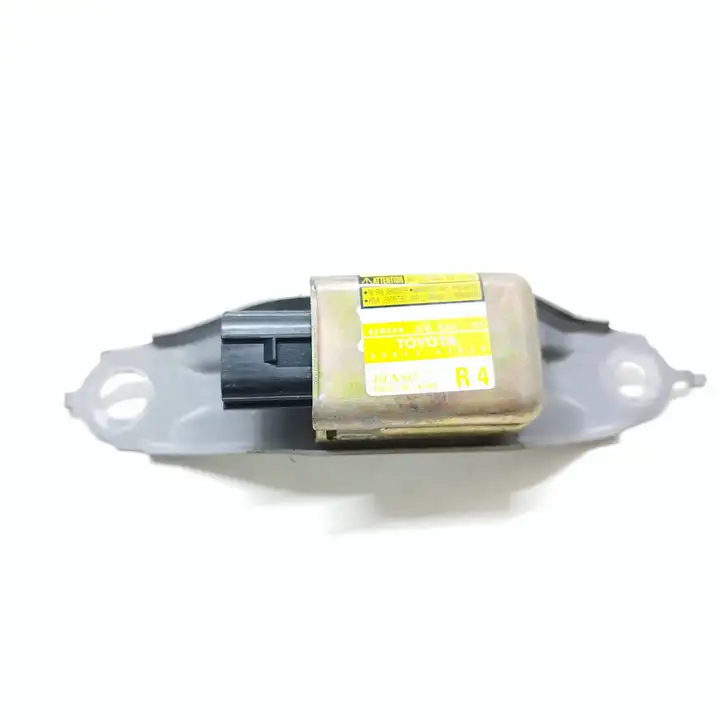 Toyota Prius (XW20) (2003 - 2009) 8983347030 Датчик удара SRS — фото 1