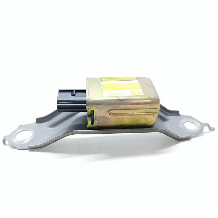 Toyota Prius (XW20) (2003 - 2009) 8983347030 Датчик удара SRS — фото 4