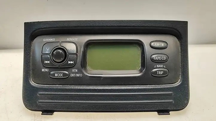 Toyota Yaris Verso (1999 - 2005) 8611052030 Магнитола / мультимедийная система — фото 1
