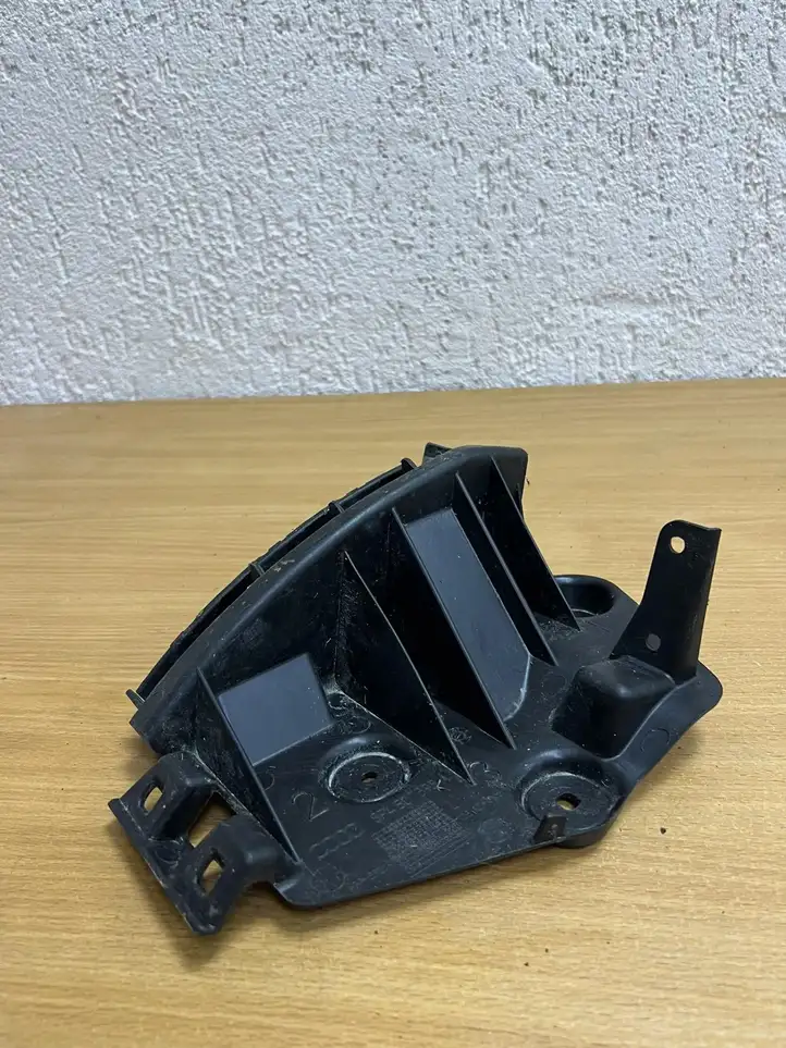 Audi A3/S3 8P (2004 - 2008) 8P4807393 Кронштейн угловой части бампера — фото 4