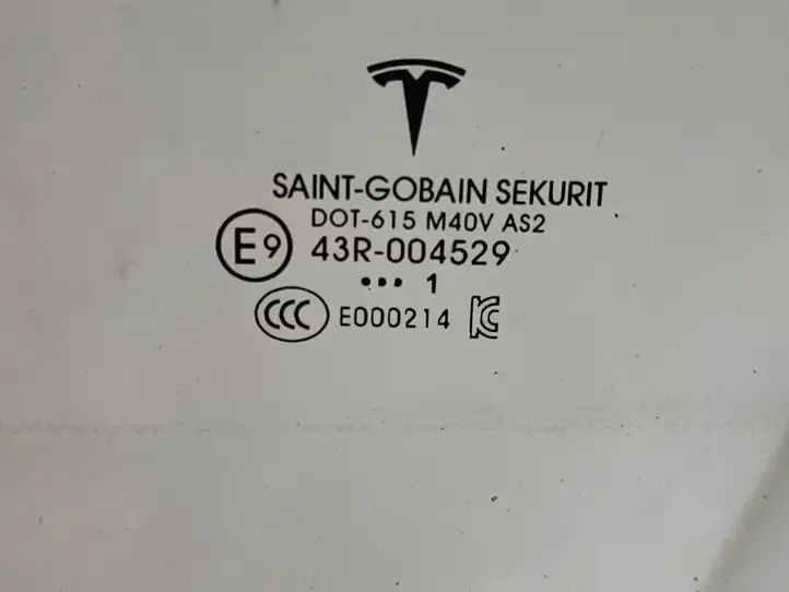 Tesla Model 3 (2017 - 2023) DOT615M40VAS2 Стекло задней двери — фото 3