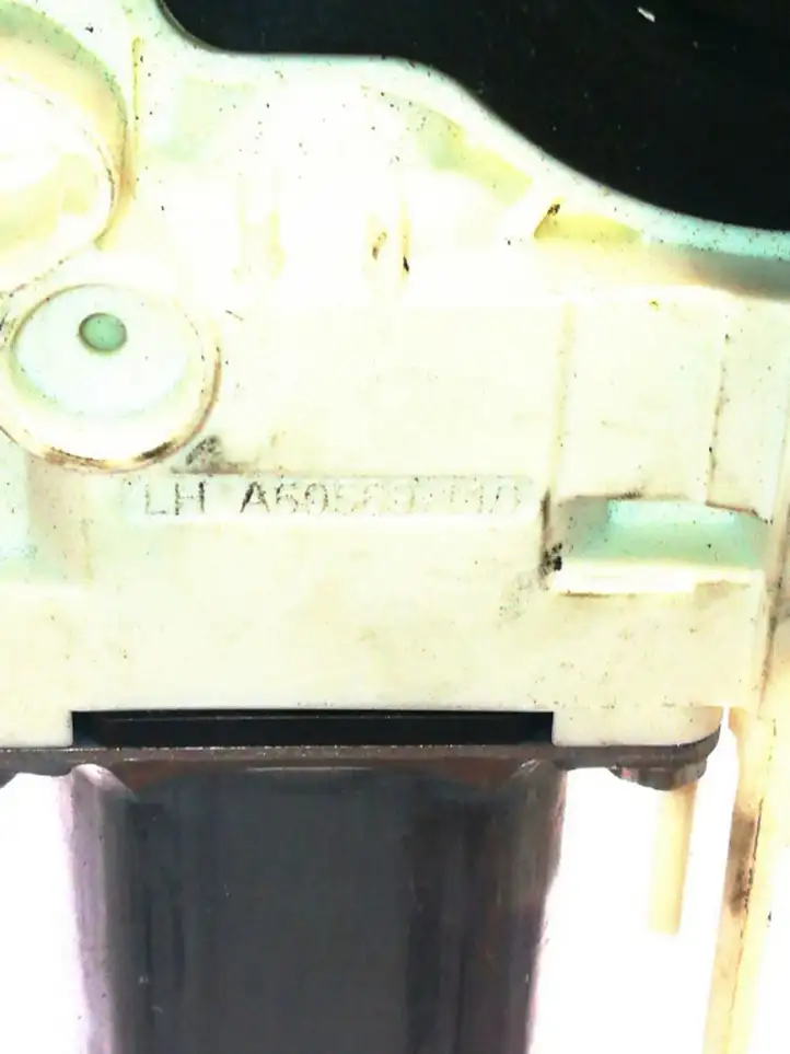 Audi A4 (2007 - 2011)  8K0959812A электродвигатель переднего стеклоподъемника