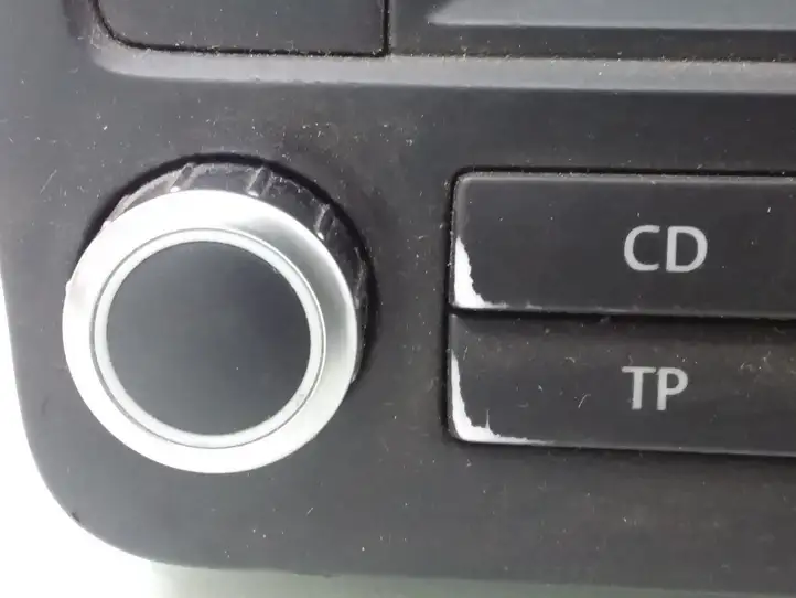 Volkswagen PASSAT B6 (2005 - 2010) 1K0035186P Магнитола / мультимедийная система — фото 4