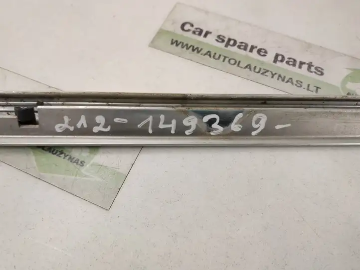 Mercedes-Benz E W212 (2009 - 2016) DALISID2051 Накладка стекла задней двери — фото 4