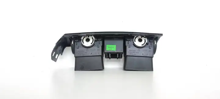 Opel Meriva A (2002 - 2006) 464652911 Центральный воздушный дефлектор — фото 4