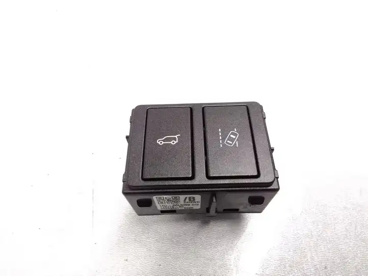 Land Rover Range Rover Evoque L538 (2015 - 2018) 1ADSAL538B Кнопка закрытия крышки багажника — фото 1