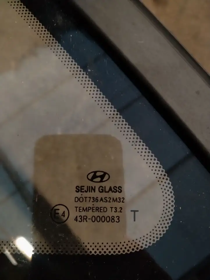 Hyundai i30 (2012 - 2015) Заднее боковое стекло — фото 3