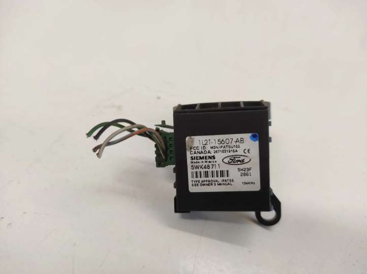 1L2T15607AB Ford Connect Imobilaizerio skaitytuvas (antena)