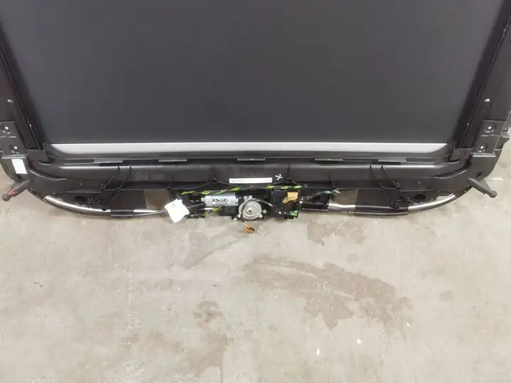 Audi Q7 4M (2015 - ) 4M0877041A Комплект люка крыши — фото 7