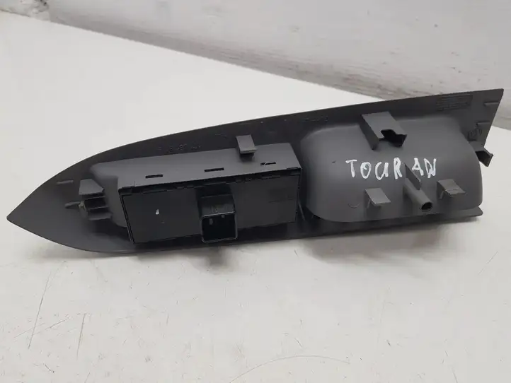 Volkswagen Touran I (2003 - 2010) 1K4959857B Блок кнопок стеклоподъемников — фото 2
