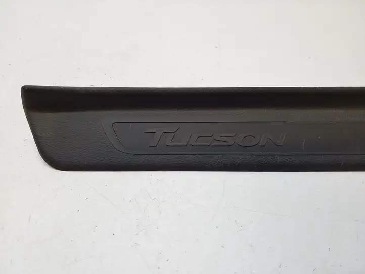 Hyundai Tucson TL (2015 - ) 85883D7000 Внутренняя отделка переднего порога — фото 6