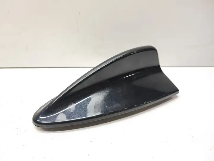 BMW 1 E82 E88 (2007 - 2014) 6942240 Крышка GPS-антенны — фото 1