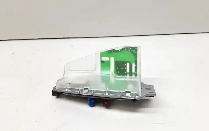 BMW 5 F10 F11 (2009 - 2016)  6940418 Антенна (антенна GPS)