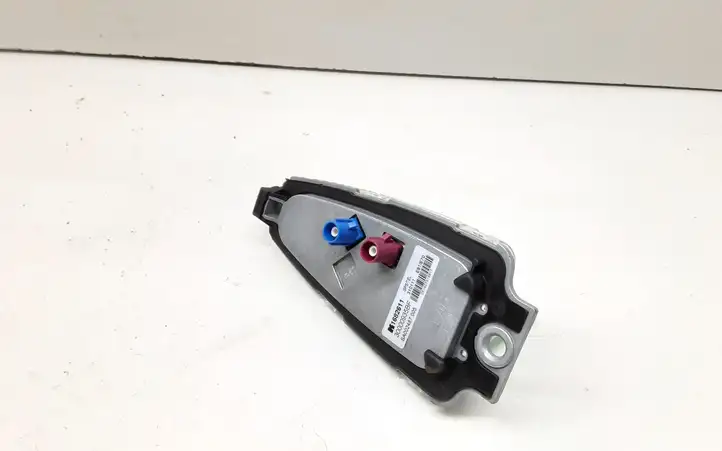 BMW 5 F10 F11 (2009 - 2016)  6940418 Антенна (антенна GPS)