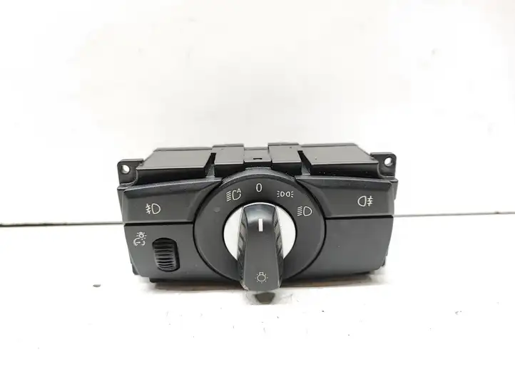 BMW X5 E70 (2006 - 2013) 9134726 Включатель фонарей — фото 1